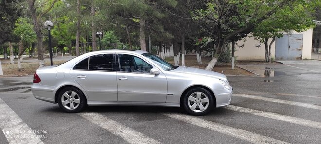 Mercedes E 270 2004, 350,000 km - 2.7 l - Bakı