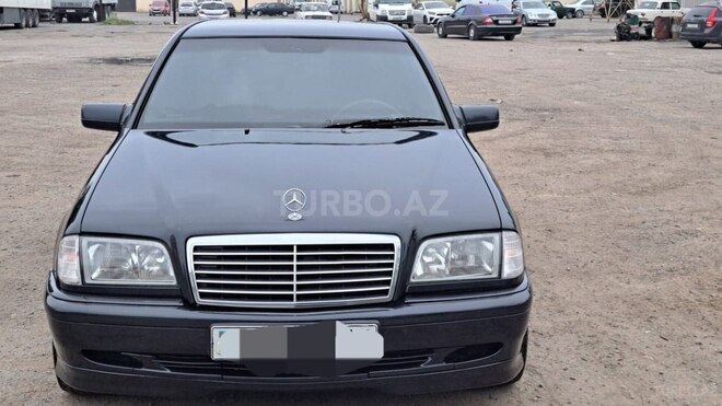 Mercedes C 240 1999, 235,000 km - 2.4 л - Tovuz