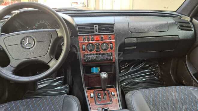 Mercedes C 240 1999, 235,000 km - 2.4 л - Tovuz