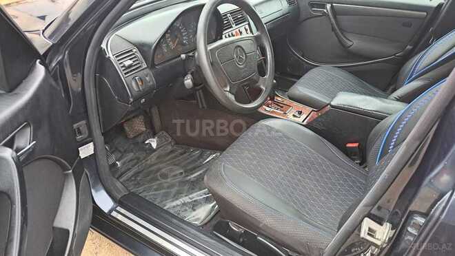 Mercedes C 240 1999, 235,000 km - 2.4 л - Tovuz