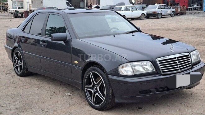 Mercedes C 240 1999, 235,000 km - 2.4 л - Tovuz