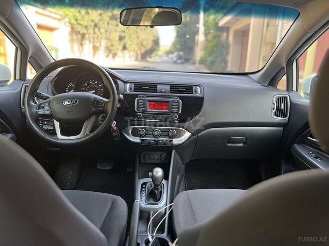 Kia Rio 2015, 133,000 km - 1.6 л - Bakı