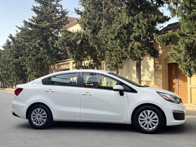 Kia Rio 2015, 133,000 km - 1.6 л - Bakı