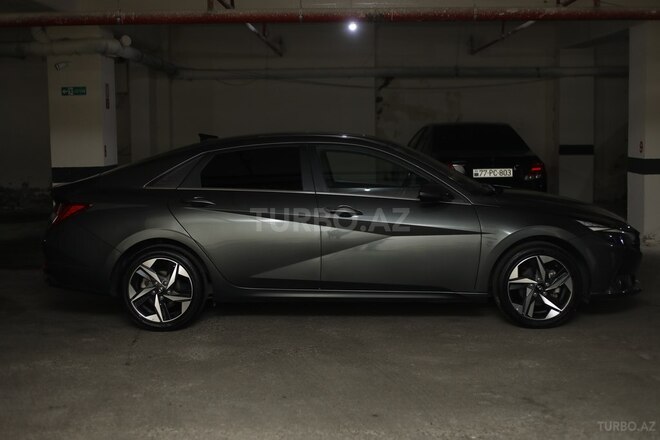 Hyundai Elantra 2022, 18,000 km - 1.6 l - Bakı