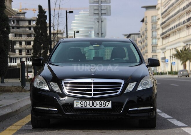 Mercedes E 220 d 2011, 322,000 km - 2.2 l - Bakı