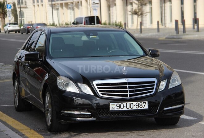Mercedes E 220 d 2011, 322,000 km - 2.2 l - Bakı