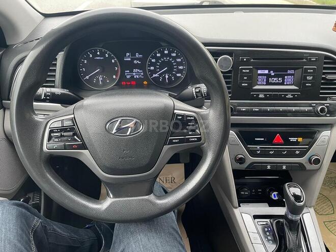 Hyundai Elantra 2016, 236,574 km - 2.0 l - Bakı