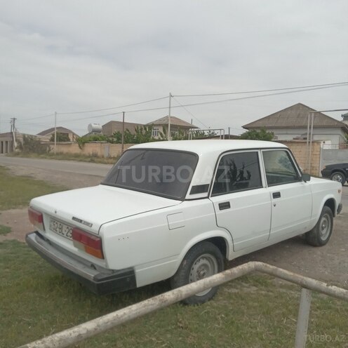 LADA (VAZ) 2107 2004, 99,000 km - 1.6 l - Salyan