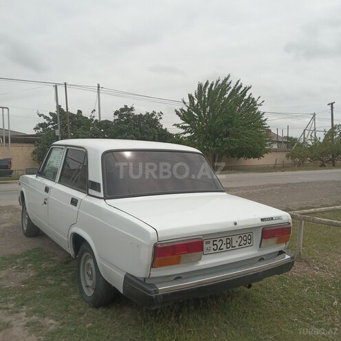 LADA (VAZ) 2107 2004, 99,000 km - 1.6 l - Salyan