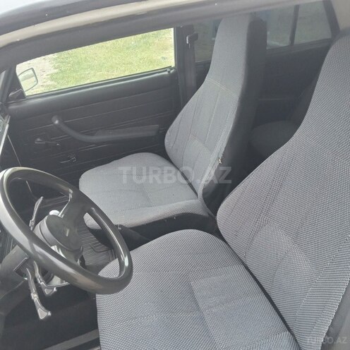 LADA (VAZ) 2107 2004, 99,000 km - 1.6 l - Salyan