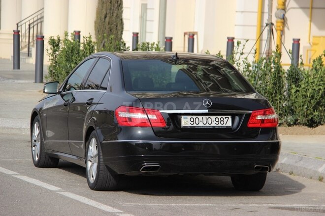 Mercedes E 220 d 2011, 322,000 km - 2.2 l - Bakı
