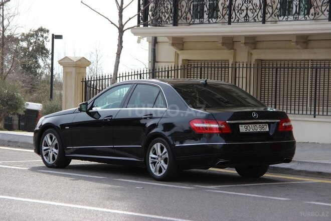 Mercedes E 220 d 2011, 322,000 km - 2.2 l - Bakı
