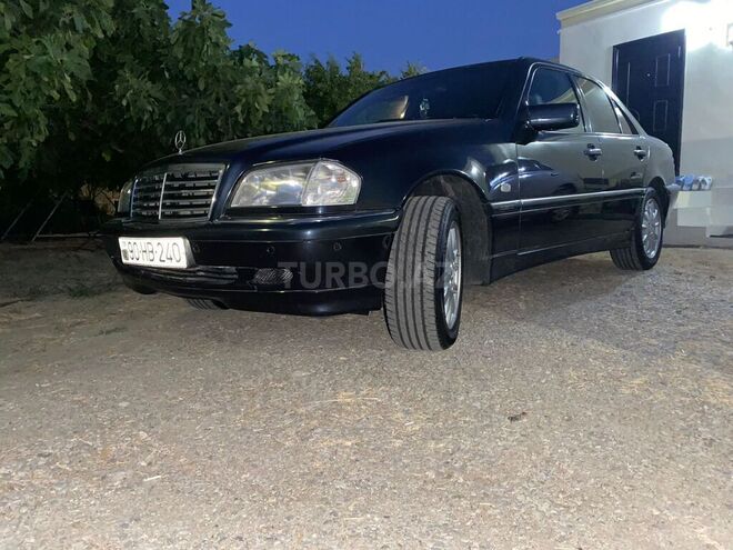 Mercedes C 240 1999, 400,000 km - 2.4 l - Şəki