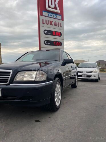 Mercedes C 240 1999, 400,000 km - 2.4 l - Şəki