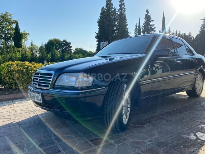Mercedes C 240 1999, 400,000 km - 2.4 l - Şəki