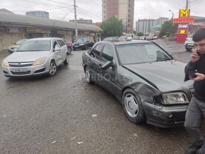 Mercedes C 180 1995, 450,000 km - 1.8 l - Xırdalan