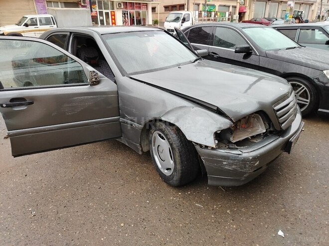 Mercedes C 180 1995, 450,000 km - 1.8 l - Xırdalan