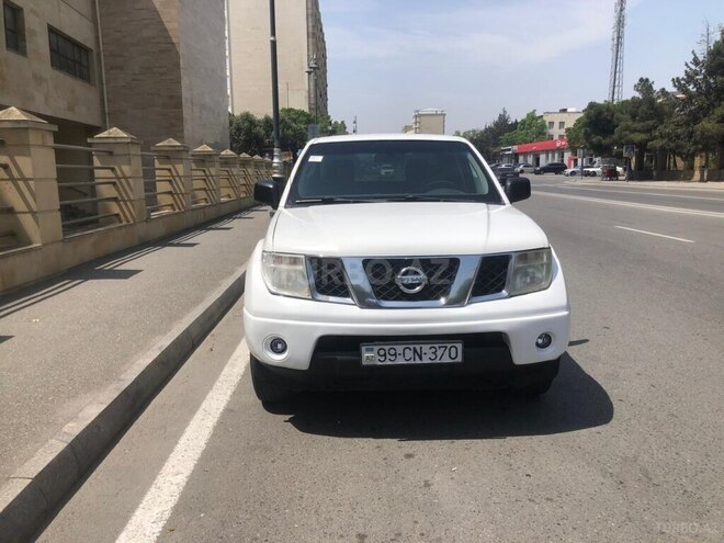 Nissan Navara 2014, 280,000 km - 2.5 l - Bakı