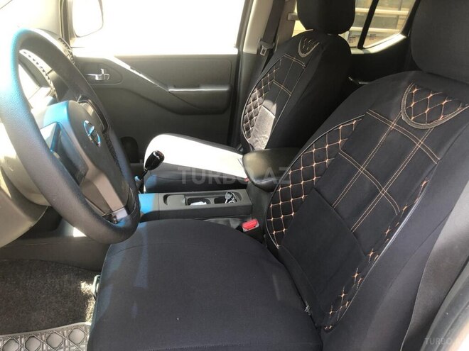 Nissan Navara 2014, 280,000 km - 2.5 l - Bakı