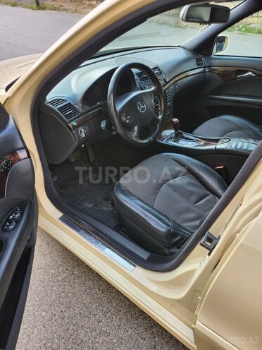 Mercedes E 220 d 2004, 425,600 km - 2.2 l - Bakı