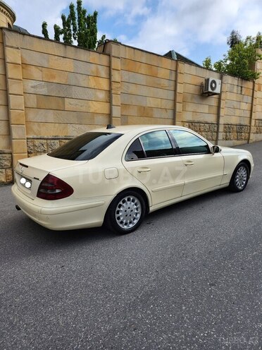 Mercedes E 220 d 2004, 425,600 km - 2.2 l - Bakı