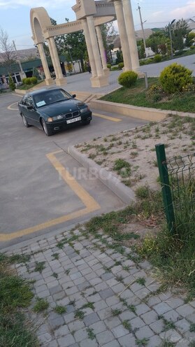 BMW 318 1993, 332,000 km - 1.8 l - Mingəçevir