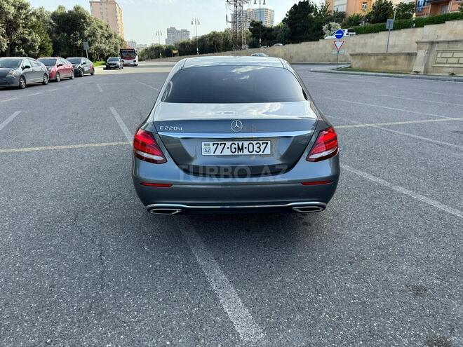Mercedes E 220 d 2016, 228,000 km - 2.0 л - Bakı