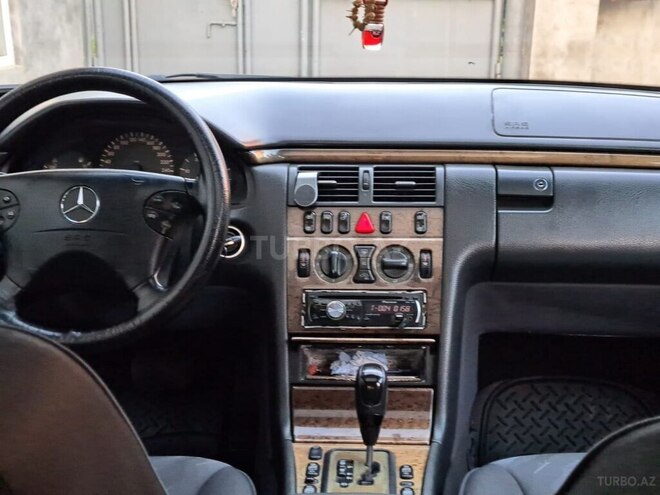 Mercedes E 220 d 2000, 310,000 km - 2.2 l - Lənkəran