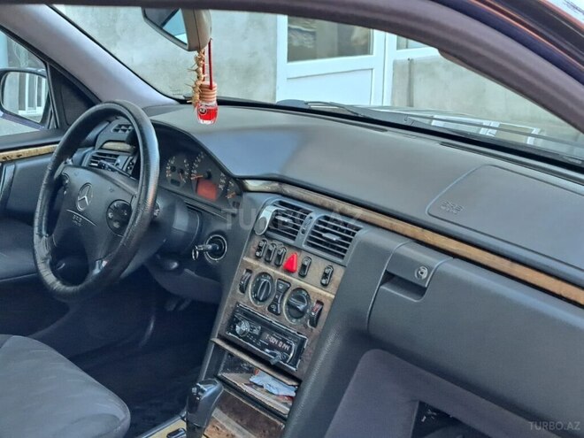 Mercedes E 220 d 2000, 310,000 km - 2.2 l - Lənkəran