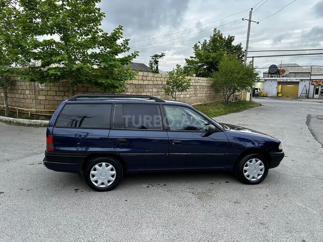 Opel Astra 1996, 260,000 km - 1.6 л - Xırdalan