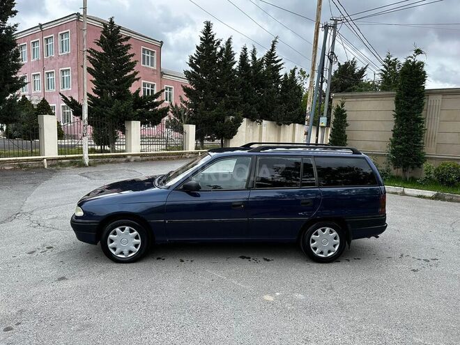 Opel Astra 1996, 260,000 km - 1.6 л - Xırdalan