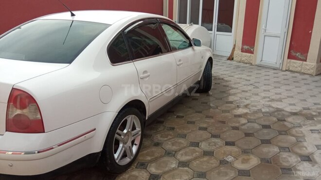 Volkswagen Passat 2003, 330,000 km - 1.8 л - Bakı