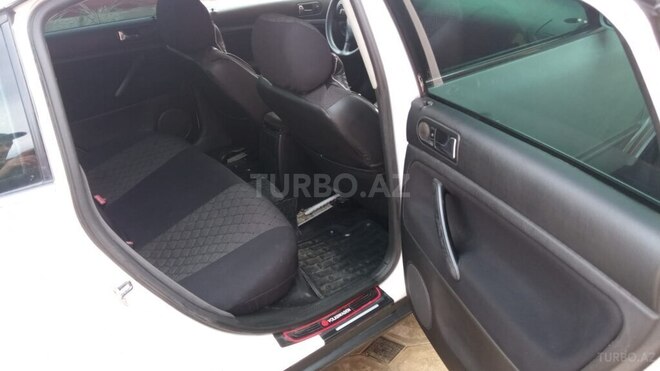 Volkswagen Passat 2003, 330,000 km - 1.8 л - Bakı