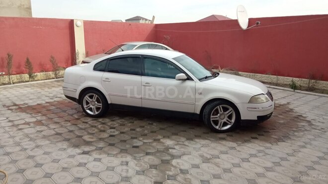 Volkswagen Passat 2003, 330,000 km - 1.8 л - Bakı