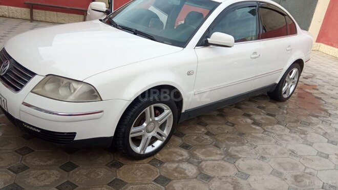 Volkswagen Passat 2003, 330,000 km - 1.8 л - Bakı