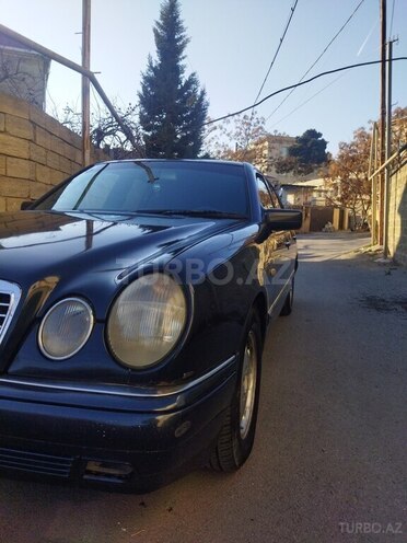 Mercedes E 240 1998, 331,000 km - 2.4 l - Bakı