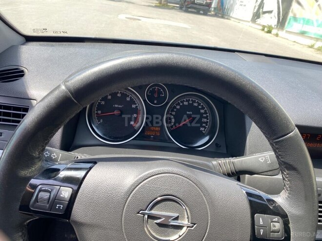 Opel Astra 2005, 194,000 km - 1.4 l - Bakı