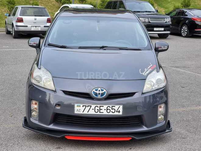 Toyota Prius 2011, 240,000 km - 1.8 л - Bakı