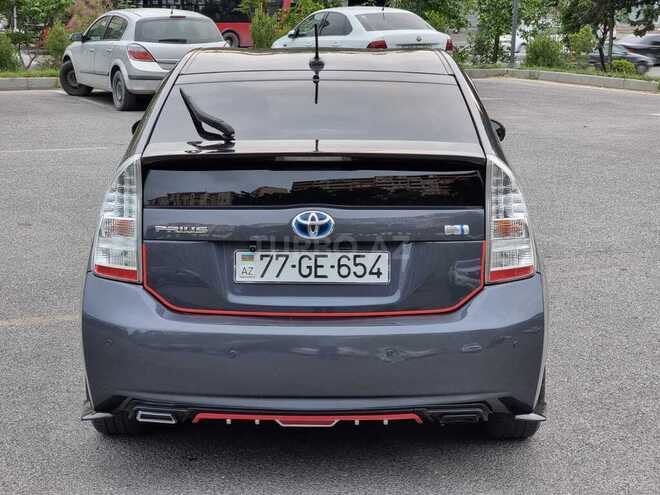 Toyota Prius 2011, 240,000 km - 1.8 л - Bakı