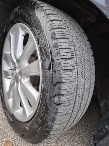 Toyota Prius 2011, 240,000 km - 1.8 л - Bakı
