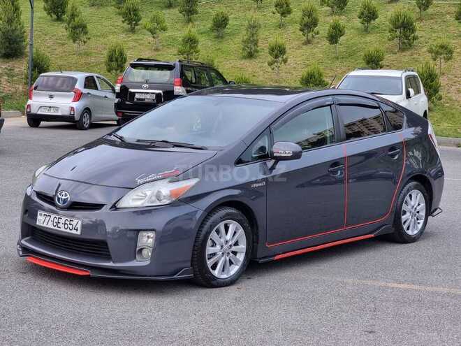 Toyota Prius 2011, 240,000 km - 1.8 л - Bakı