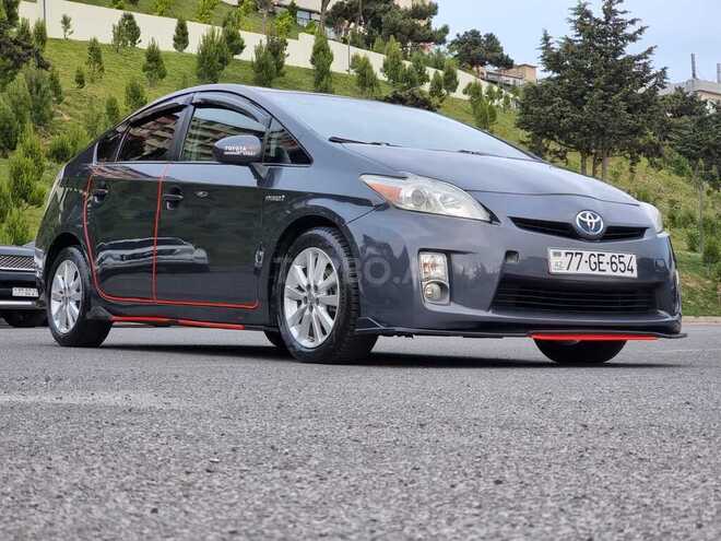 Toyota Prius 2011, 240,000 km - 1.8 л - Bakı