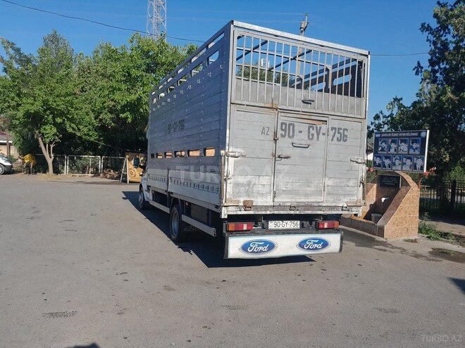Ford Transit 2010, 290,000 km - 2.4 л - Qax