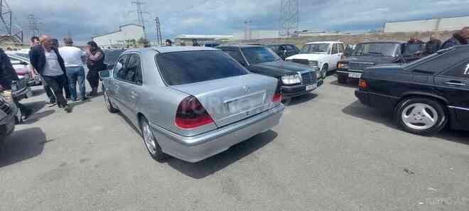 Mercedes C 200 1998, 333,000 km - 2.0 л - Bakı