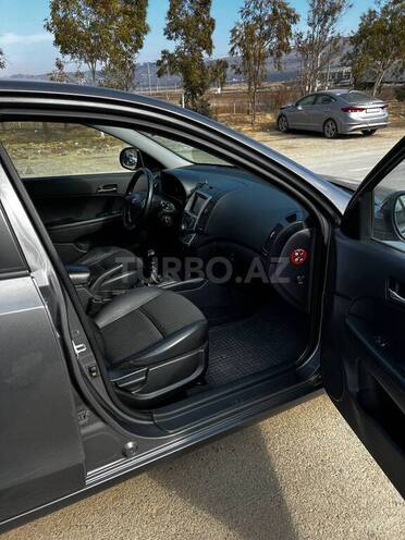 Hyundai i30 2009, 258,000 km - 1.6 l - Bakı