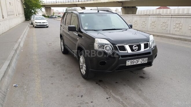 Nissan X-Trail 2013, 177,000 km - 2.5 l - Bakı