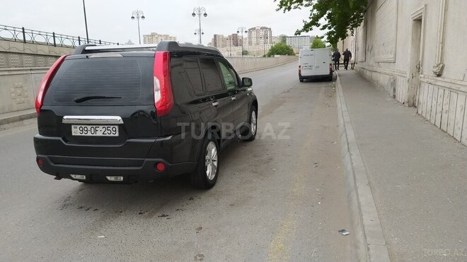 Nissan X-Trail 2013, 177,000 km - 2.5 l - Bakı