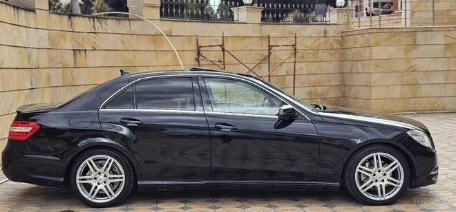 Mercedes E 220 d 2012, 203,000 km - 2.2 l - Gəncə