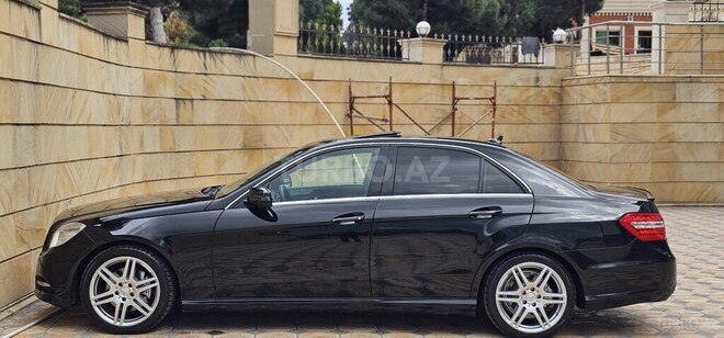 Mercedes E 220 d 2012, 203,000 km - 2.2 l - Gəncə