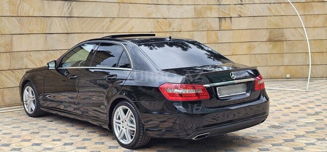 Mercedes E 220 d 2012, 203,000 km - 2.2 l - Gəncə